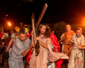 Nesta Sexta-feira da Paixão, a liturgia da Santa Cruz | A Voz da Serra